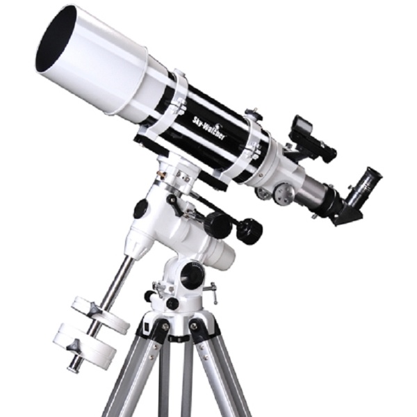 SkyWatcher STARTRAVEL120 (EQ32) Refractor Telescope Telescopes
